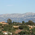 וילה Mansion On The Hill אולביה